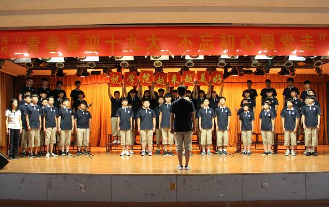 調(diào)整大小 5、二等獎(jiǎng)：16機(jī)電與數(shù)控技術(shù)班代表隊(duì)代表隊(duì).jpg